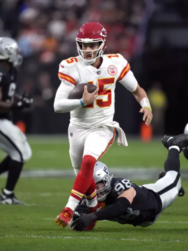 Chiefs defeat Raiders to clinch AFC No. 1 seed and a first-round bye