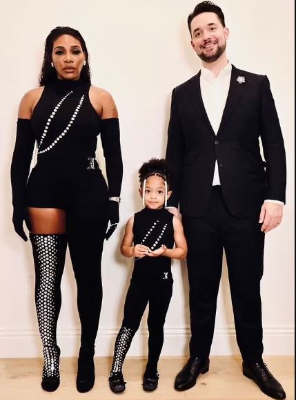 Serena williams with her daughter and Husband