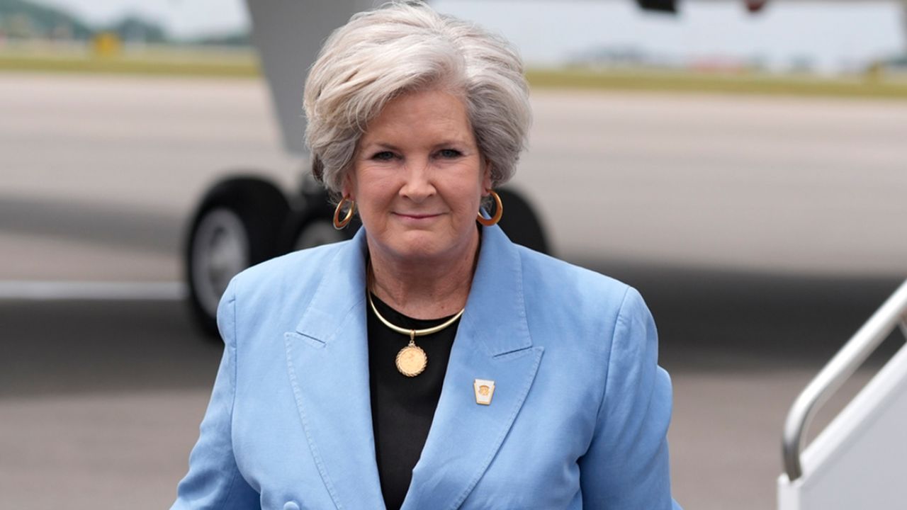 Trump's Chief of Staff Drops Nuclear Bombshell: 'He's Got an Alcoholic's Personality' – And You Won't Believe What She Said About His Revenge Obsession!